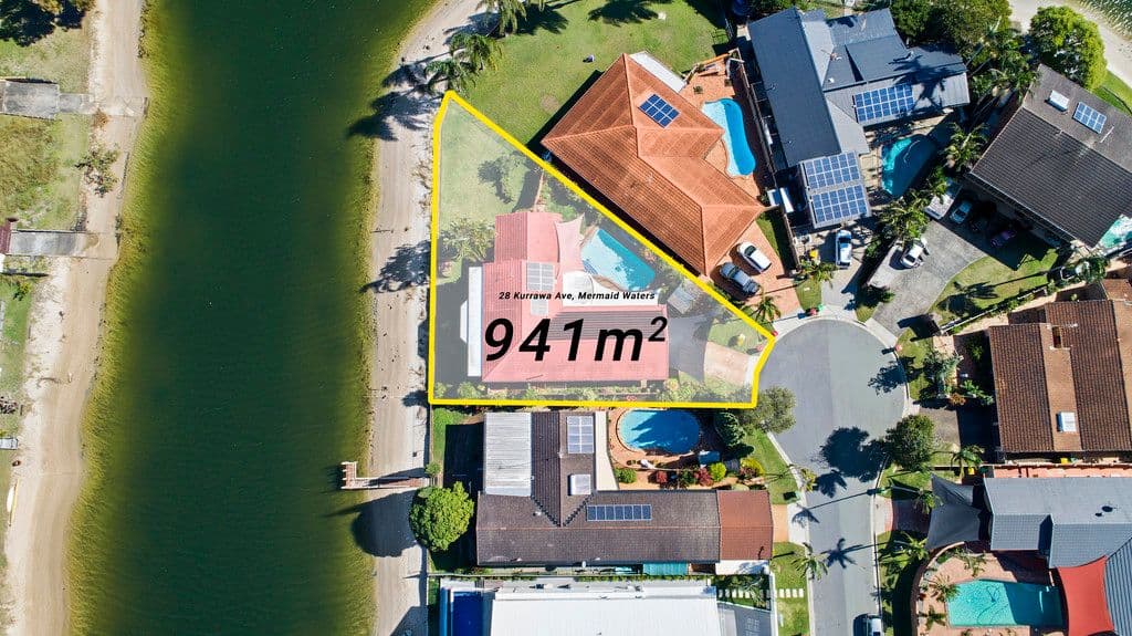 28 Kurrawa Avenue, Mermaid Waters QLD 4218, Mermaid Waters - Thumbnail 5