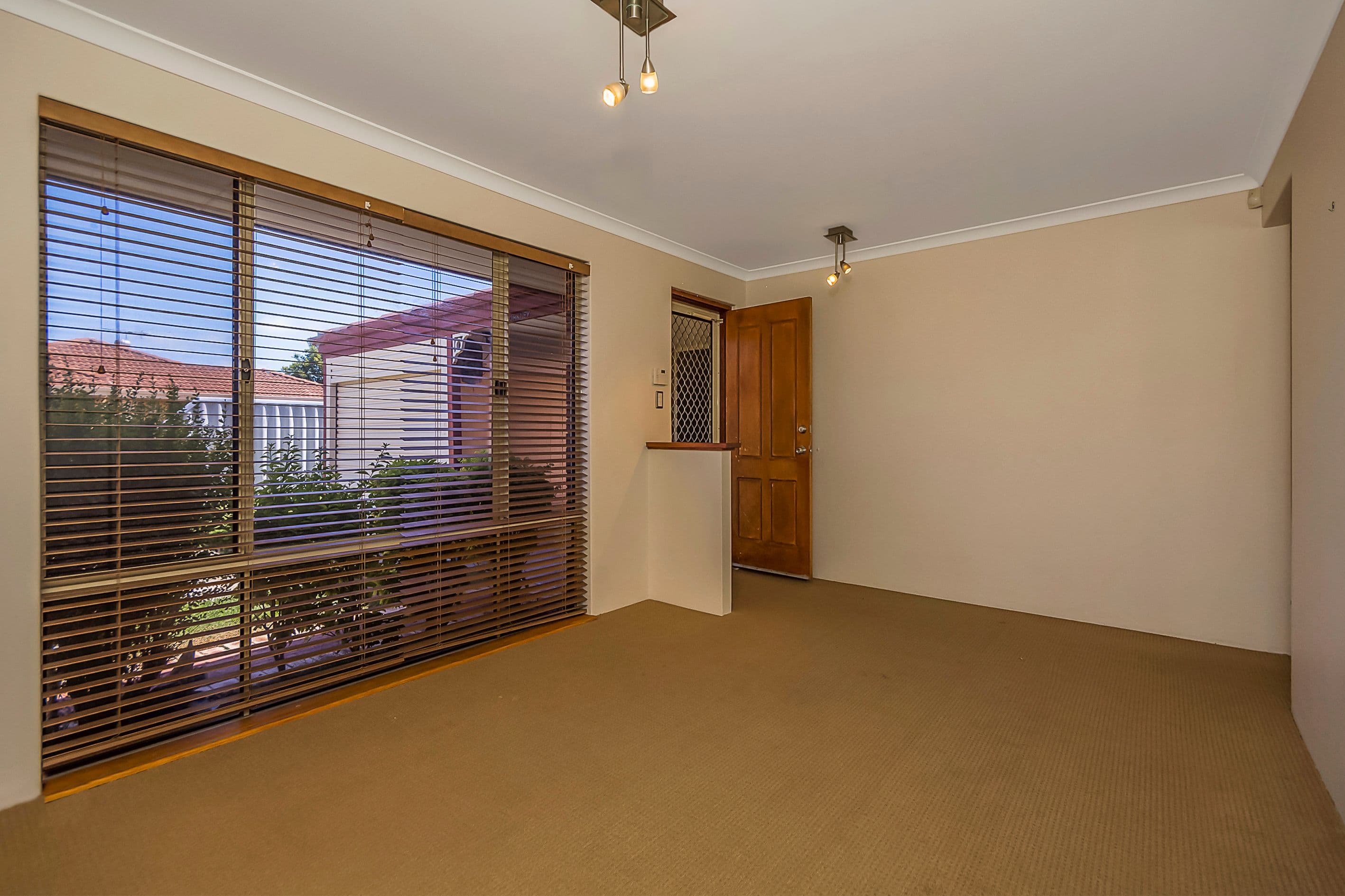 6 Orkney Mews, WAIKIKI WA 6169, Waikiki - Thumbnail 3