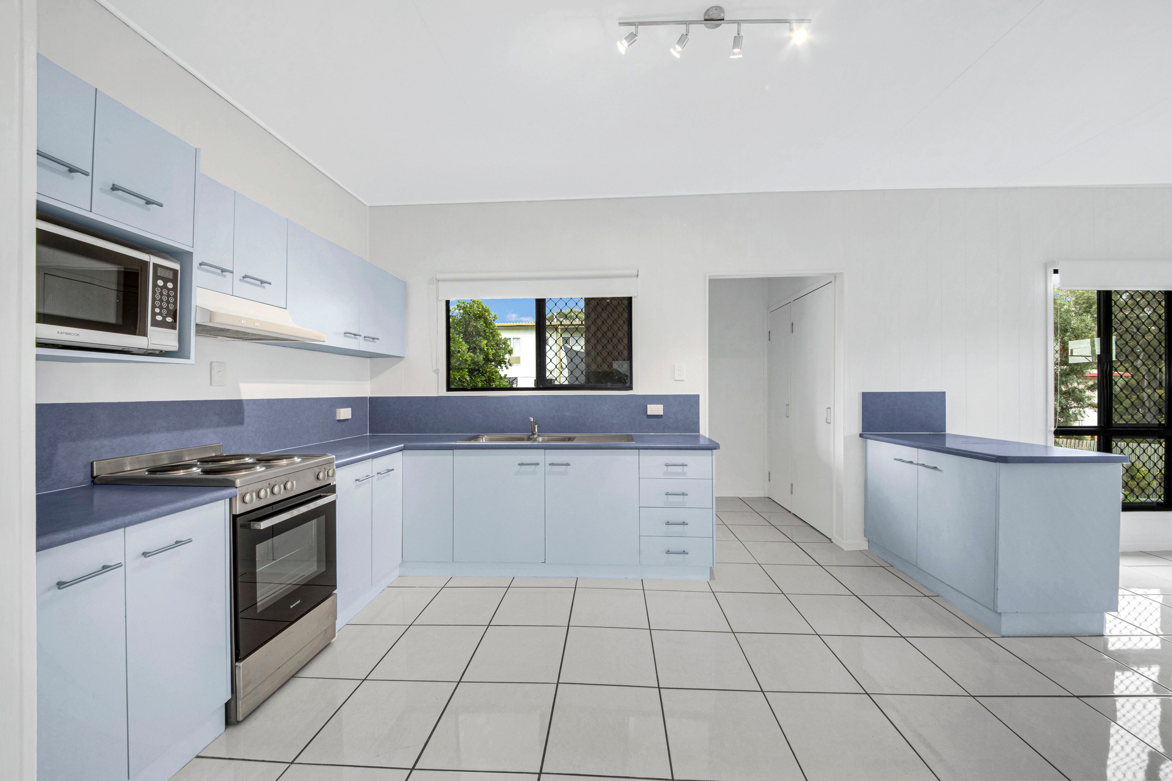 7 Lorikeet Street, New Auckland QLD 4680, New Auckland - Thumbnail 8