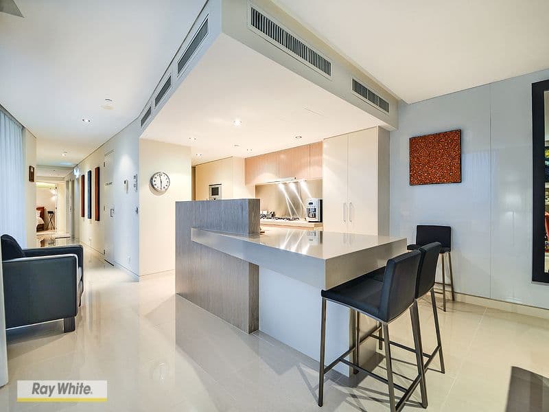 16 Prince Edward Parade, Redcliffe QLD 4020, Redcliffe - Thumbnail 5