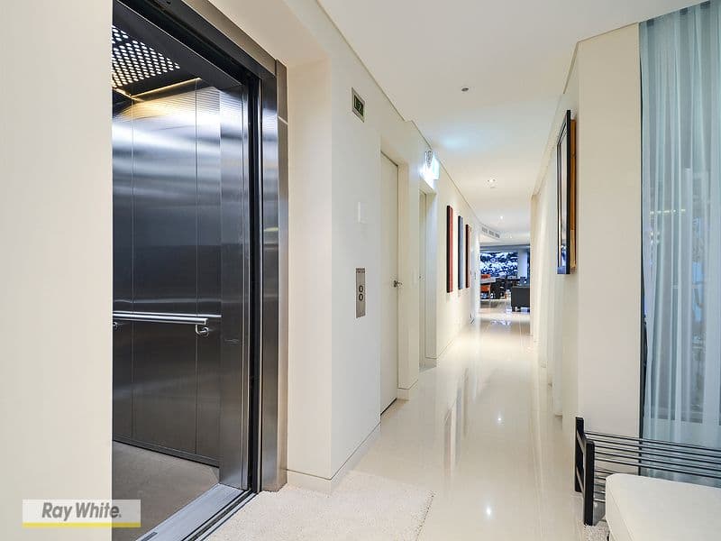 16 Prince Edward Parade, Redcliffe QLD 4020, Redcliffe - Thumbnail 8