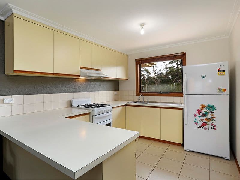 107 Torquay Road, GROVEDALE VIC 3216, Grovedale - Thumbnail 2