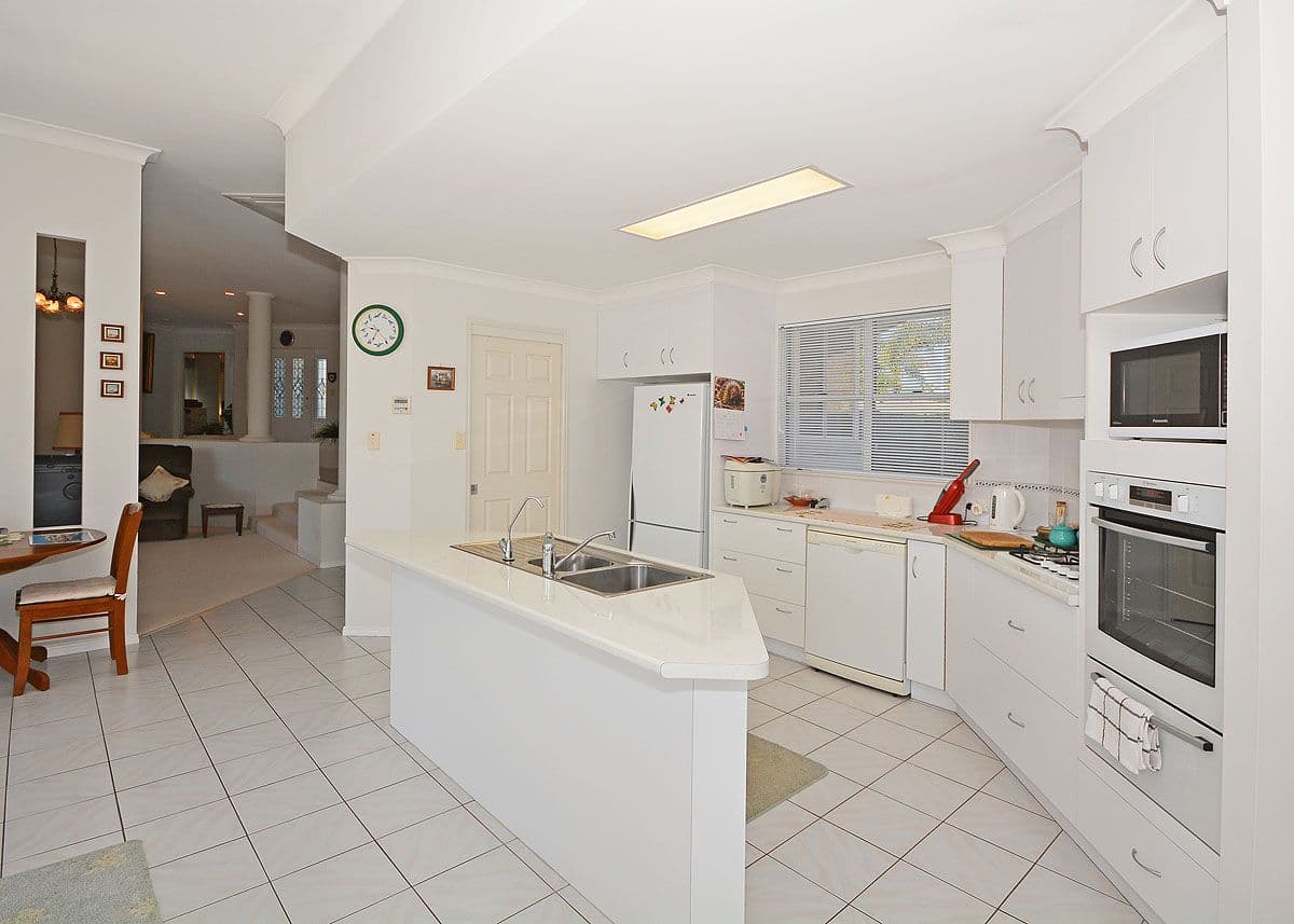 27 Royal Drive, Kawungan QLD 4655, Kawungan - Thumbnail 4