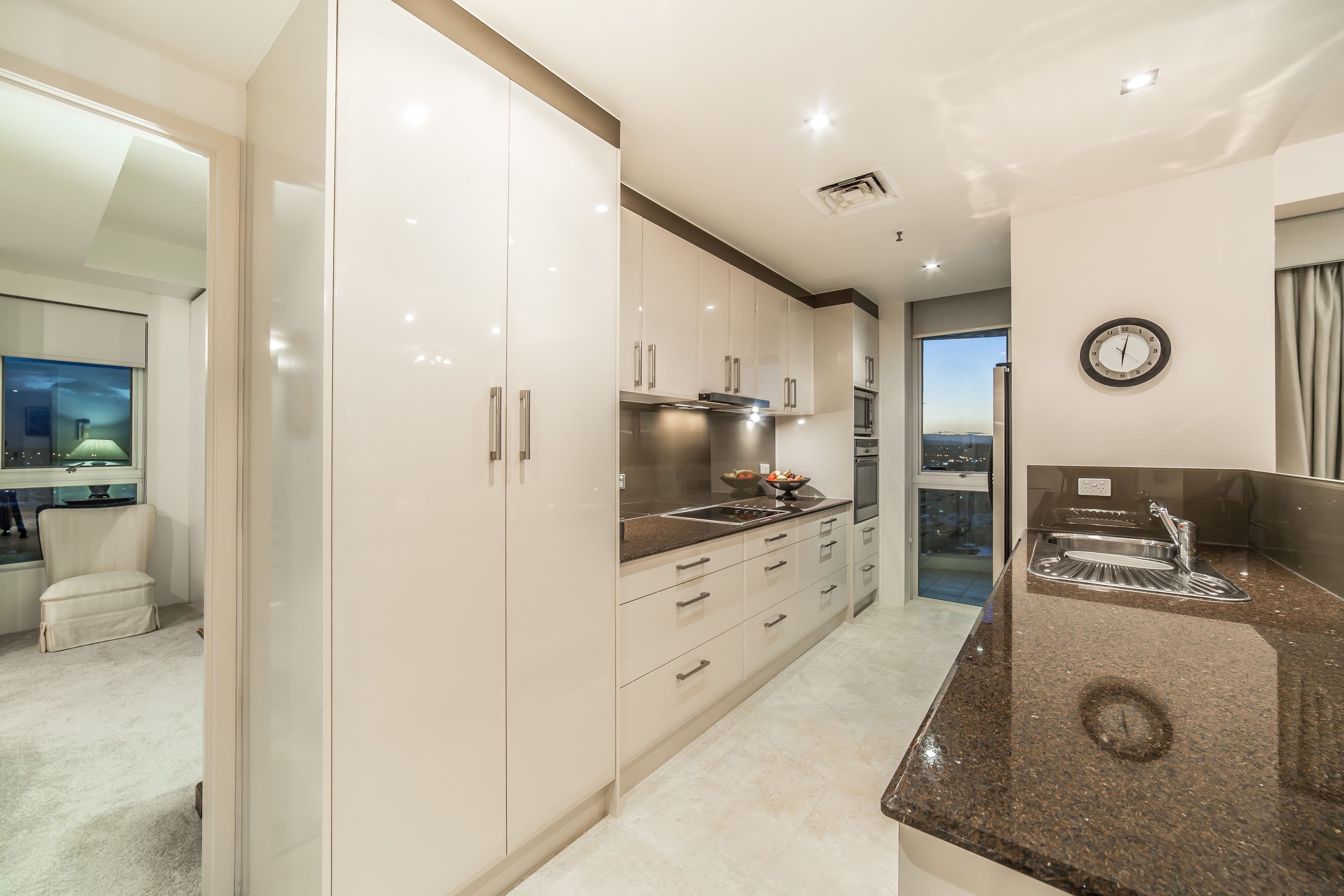 40 Riverview Parade, Surfers Paradise QLD 4217, Surfers Paradise - Thumbnail 2