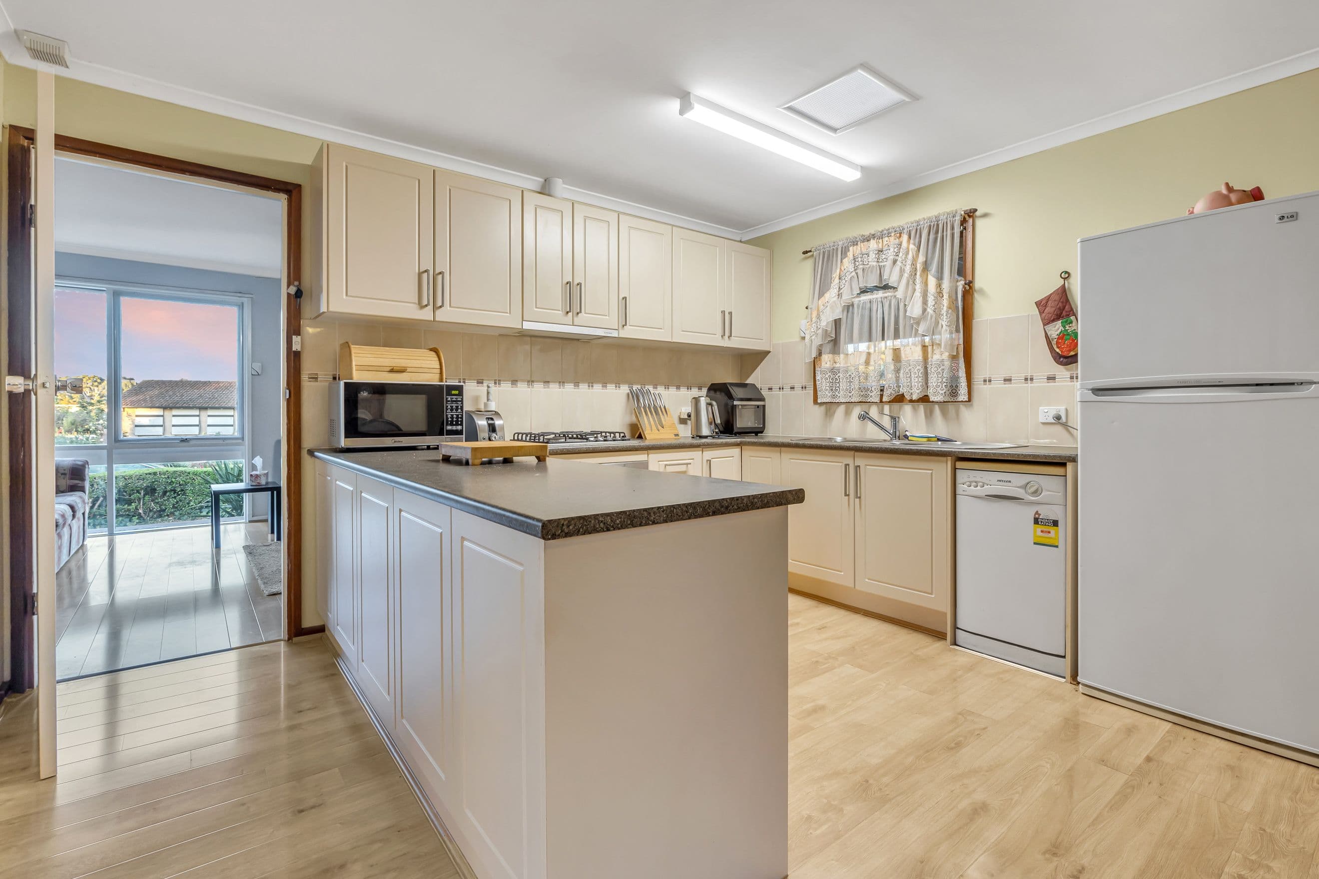 4 Hawker Crescent, Elizabeth East SA 5112, Elizabeth East - Thumbnail 6