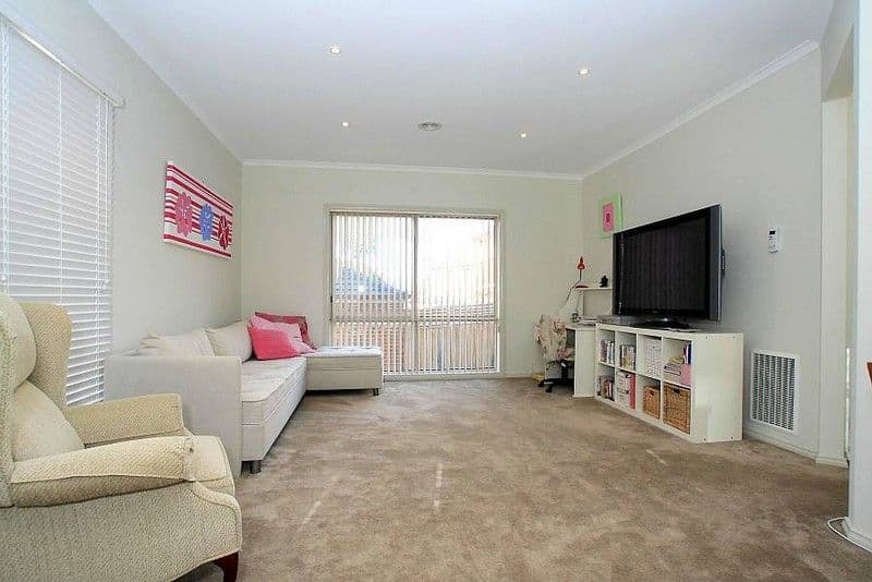 1 Cardwell Court, FERNTREE GULLY VIC 3156, Ferntree Gully - Thumbnail 3