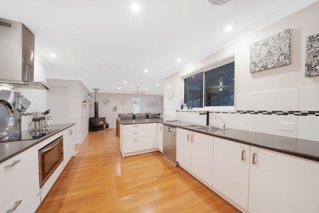 1 Olivia Court, Regents Park QLD 4118, Regents Park - Thumbnail 4