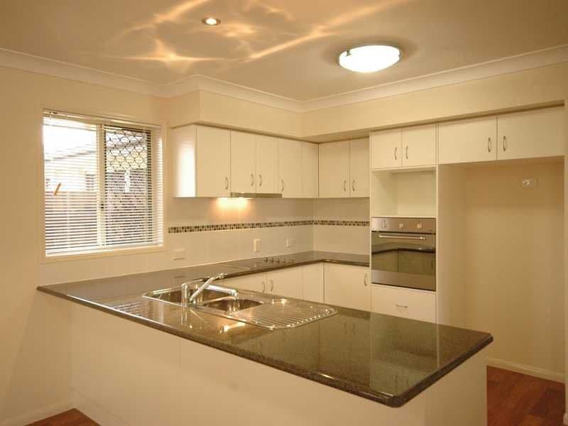 8 Barambah Drive, GLENVALE QLD 4350, Glenvale - Thumbnail 2