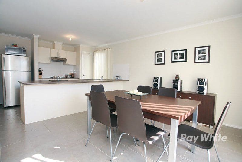 22 Kulkami Way, CRANBOURNE VIC 3977, Cranbourne West - Thumbnail 4
