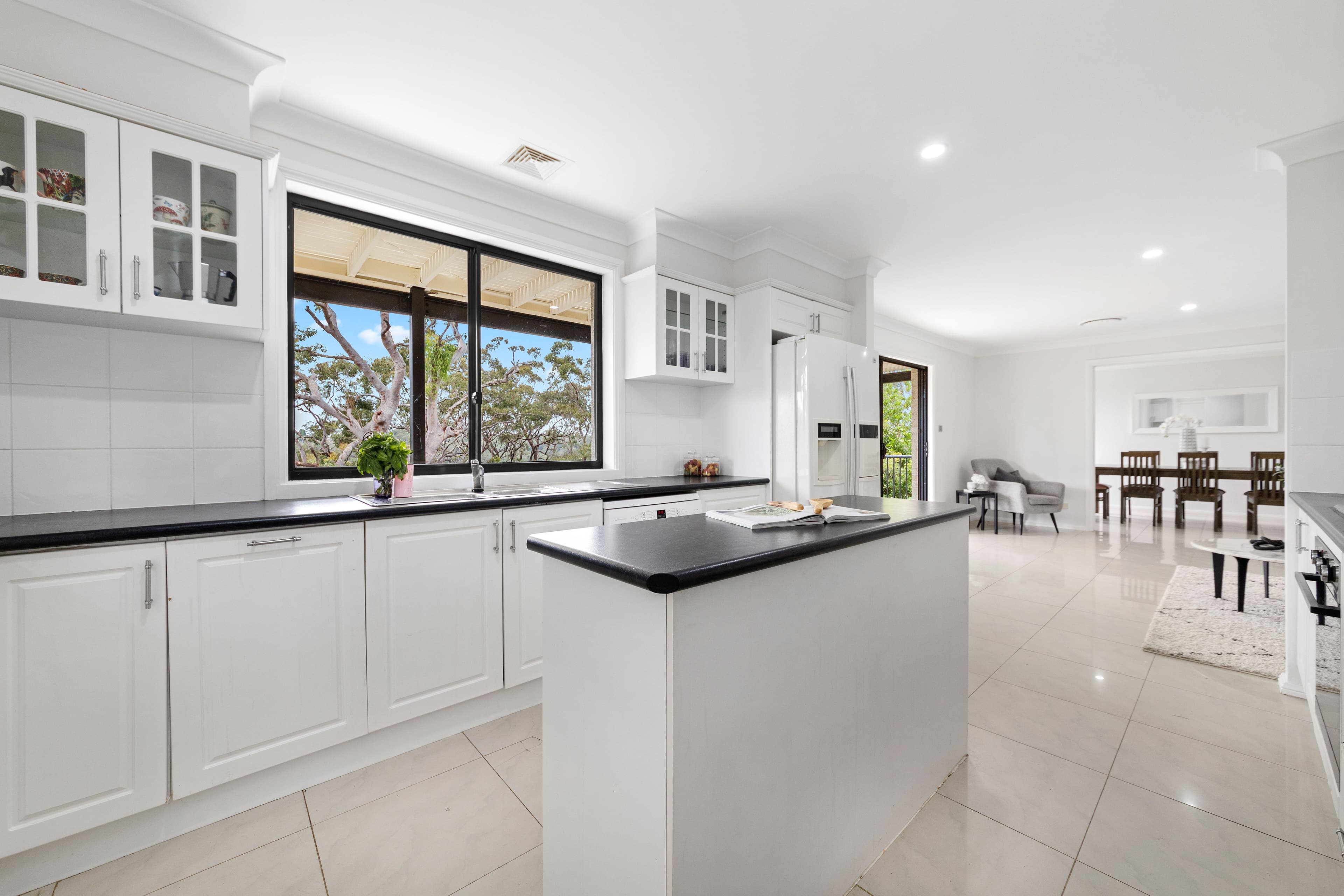 102 Crest Road, Albion Park, Hornsby Heights - Thumbnail 3