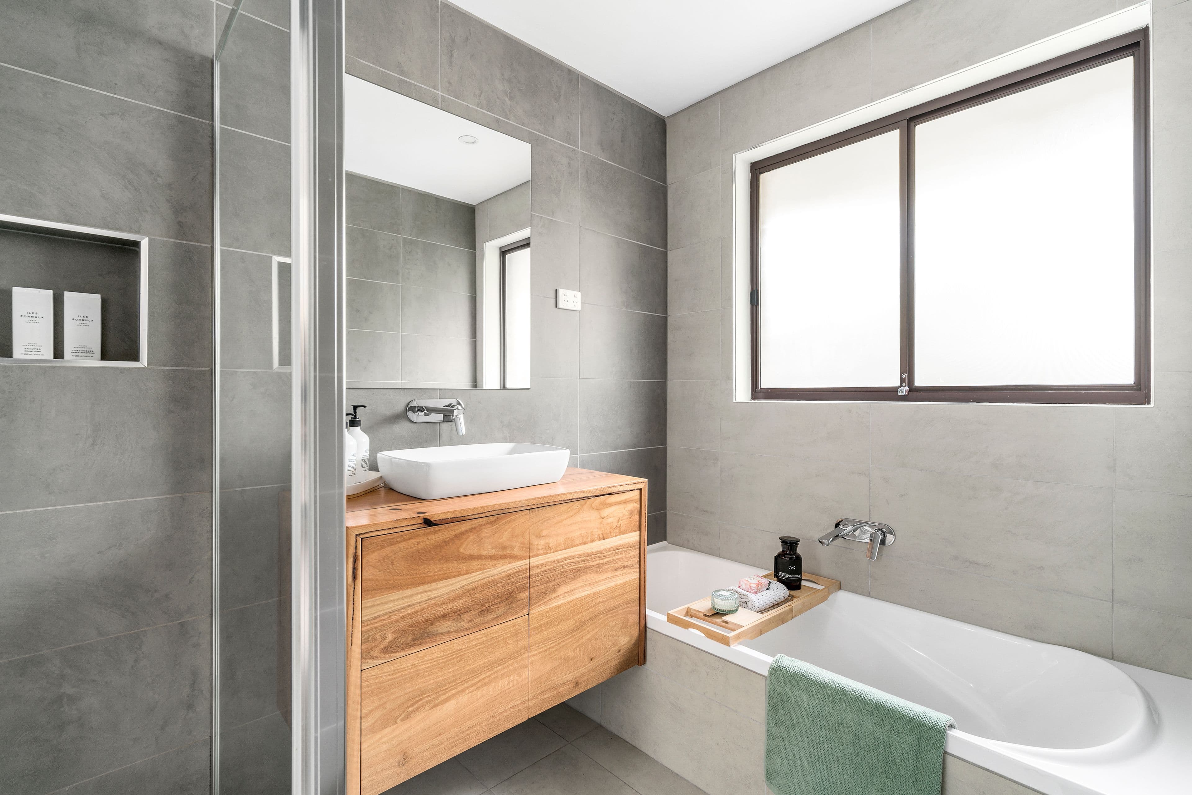 2 Gordon Street, Sunbury VIC 3429, Sunbury - Thumbnail 5