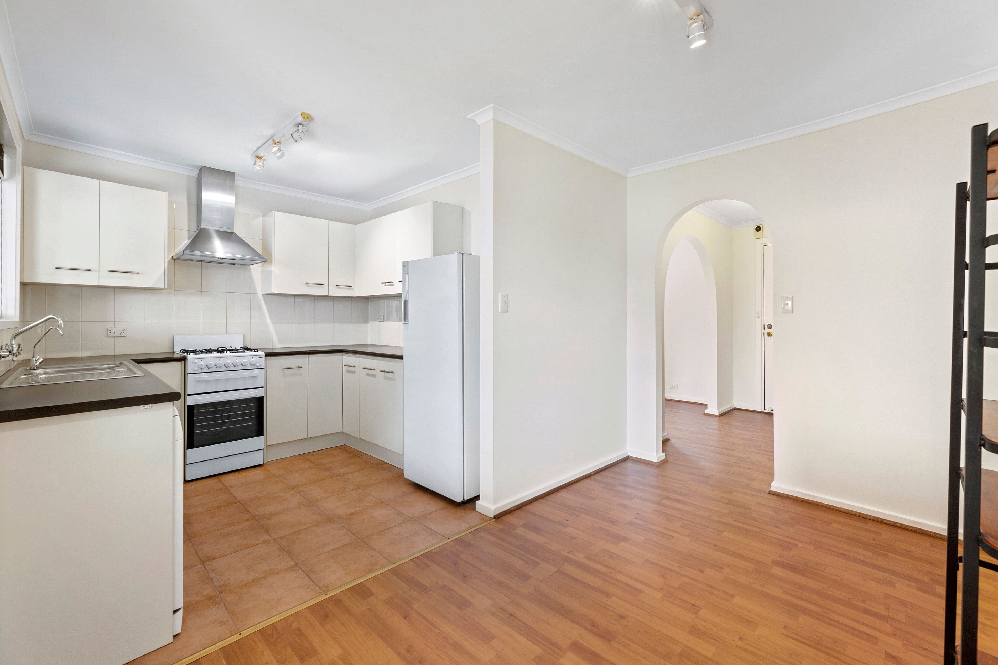6 Eringa Avenue, Hope Valley SA 5090, Hope Valley - Thumbnail 7