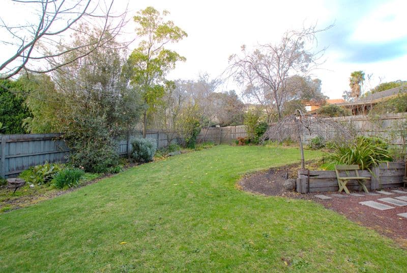 6  Thorncombe Walk, DONCASTER EAST VIC 3109, Doncaster East - Thumbnail 4