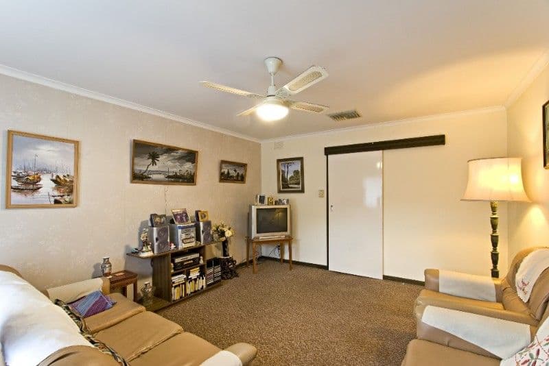 16 Quick Street, PASCOE VALE VIC 3044, Pascoe Vale - Thumbnail 2
