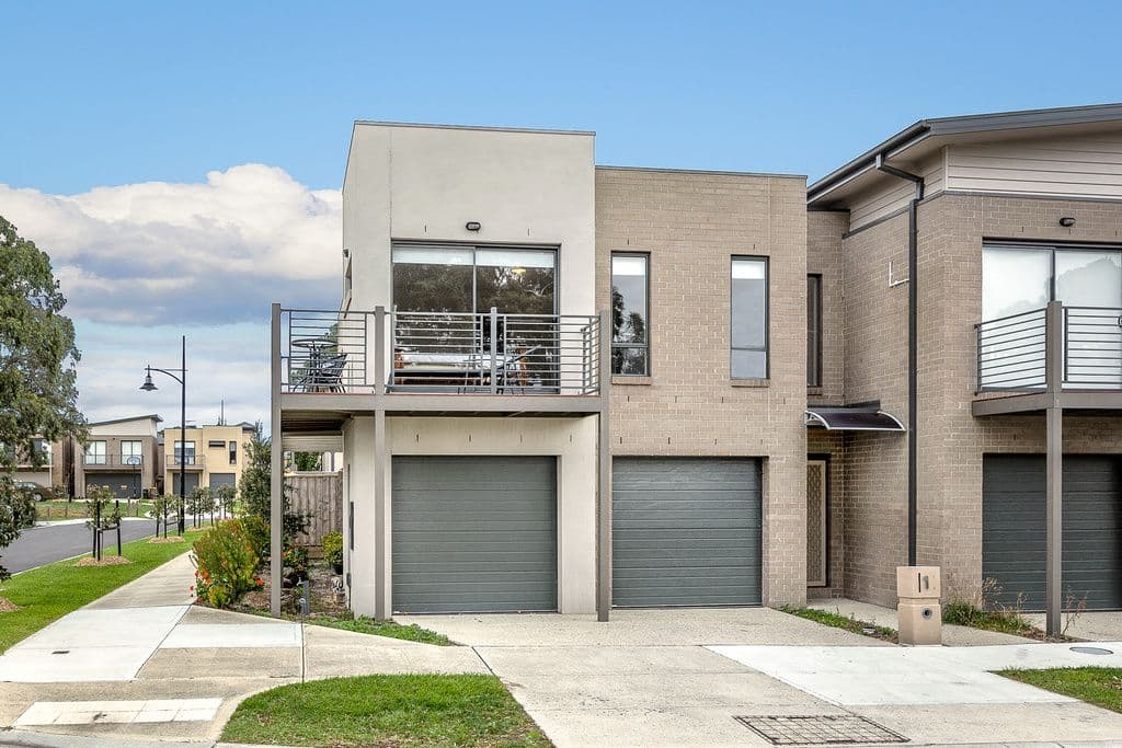 11 Pin Oak Mews, Epping VIC 3076, Epping - Image 1