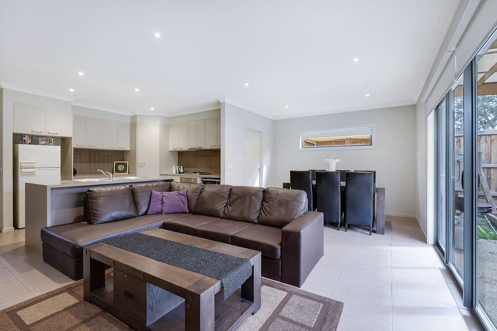 11 Pin Oak Mews, Epping VIC 3076, Epping - Thumbnail 4
