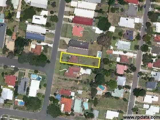 28 Tweedale Street, GRACEVILLE QLD 4075, Graceville - Thumbnail 2