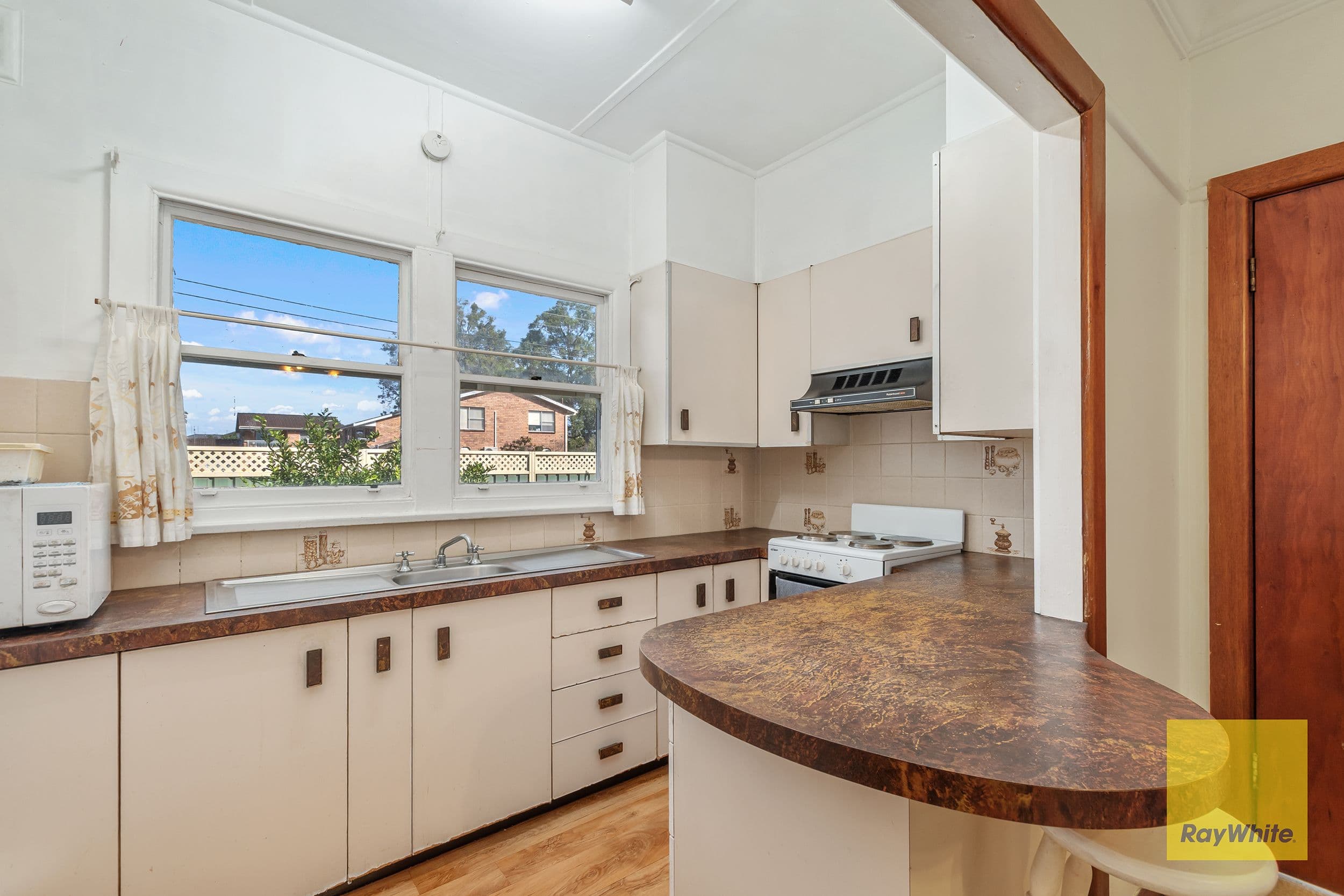 247 Ocean Beach Road, Umina Beach NSW 2257, Umina Beach - Thumbnail 6