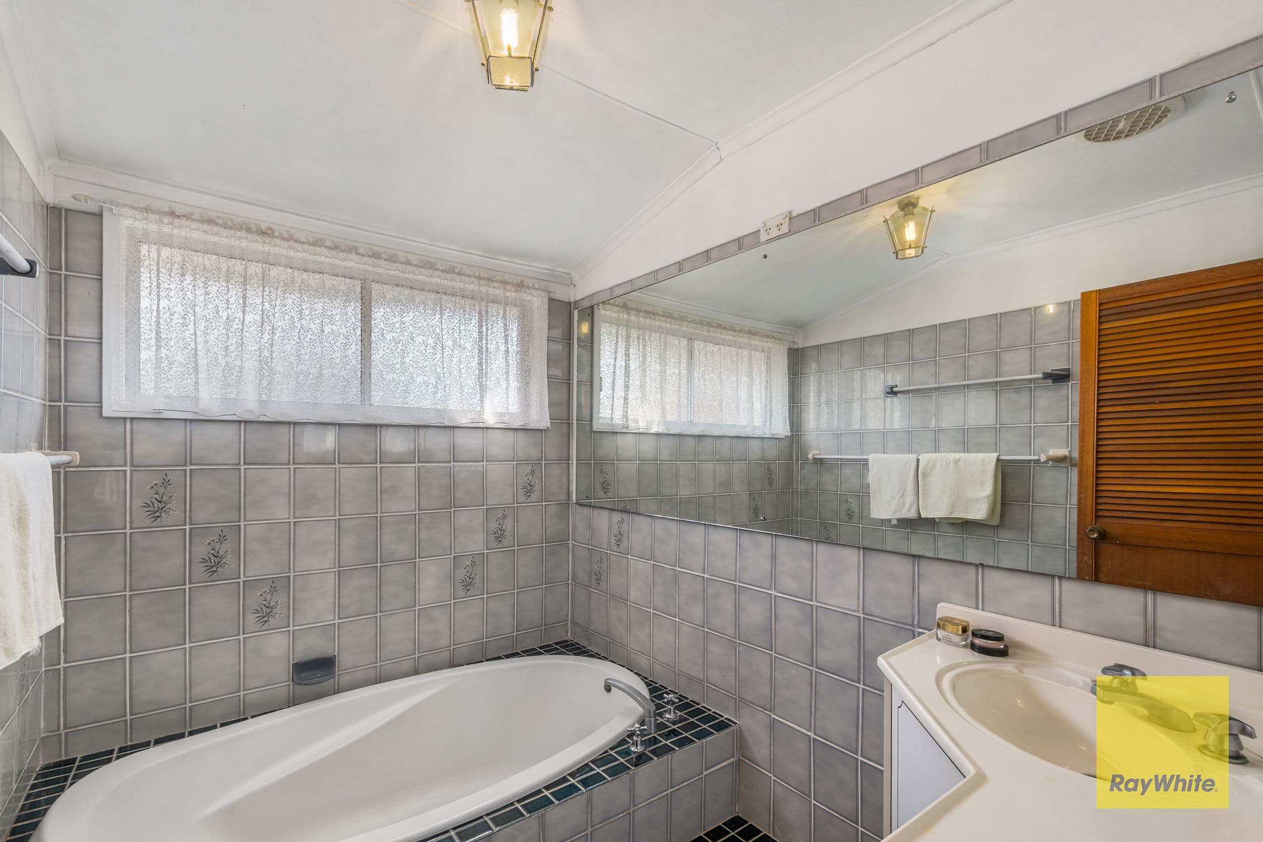 247 Ocean Beach Road, Umina Beach NSW 2257, Umina Beach - Thumbnail 8