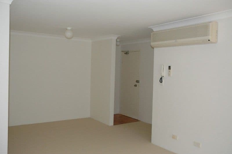 18-20 Linda Street, HORNSBY NSW 2077, Hornsby - Thumbnail 2