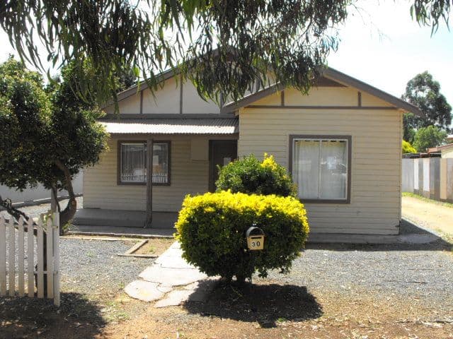 30 Station Street, PARKES NSW 2870, Parkes - Image 1