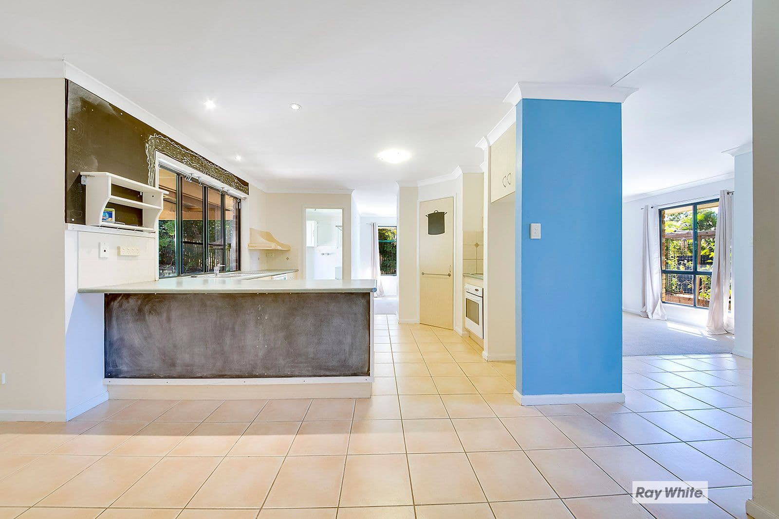 52 Bottlebrush Drive, Lammermoor QLD 4703, Lammermoor - Thumbnail 3