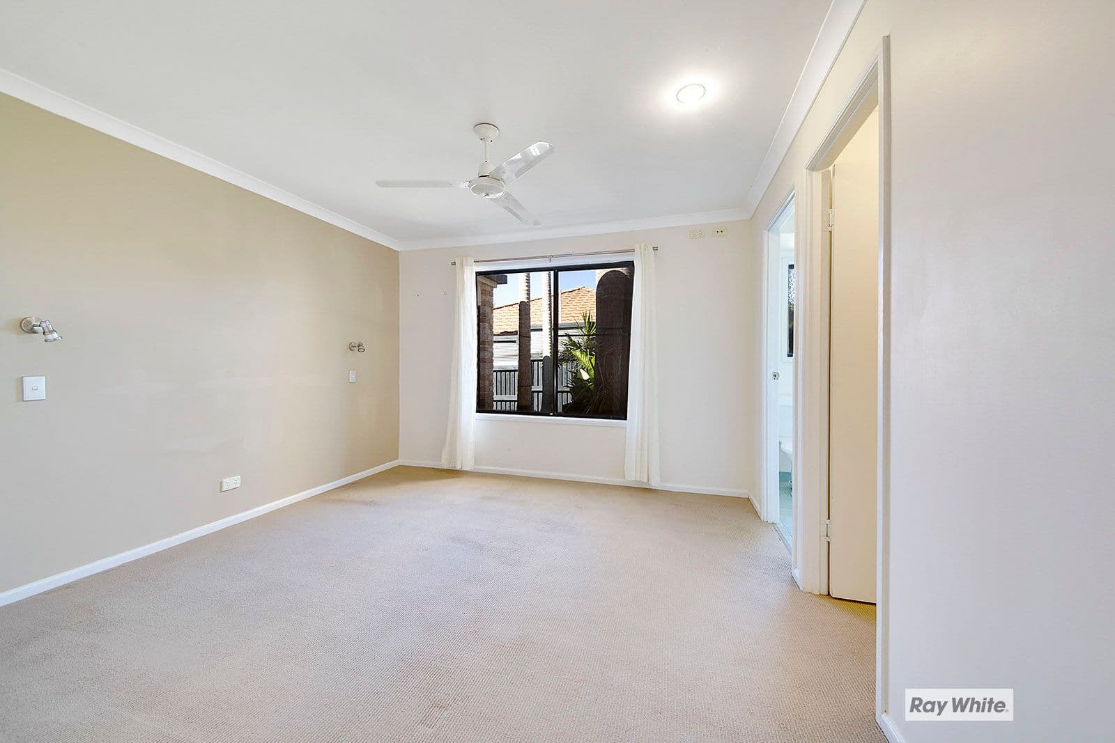 52 Bottlebrush Drive, Lammermoor QLD 4703, Lammermoor - Thumbnail 5