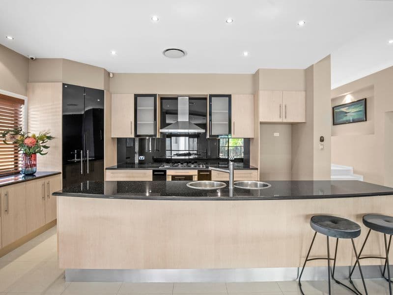13 Corvus Way, Robina QLD 4226, Robina - Thumbnail 3