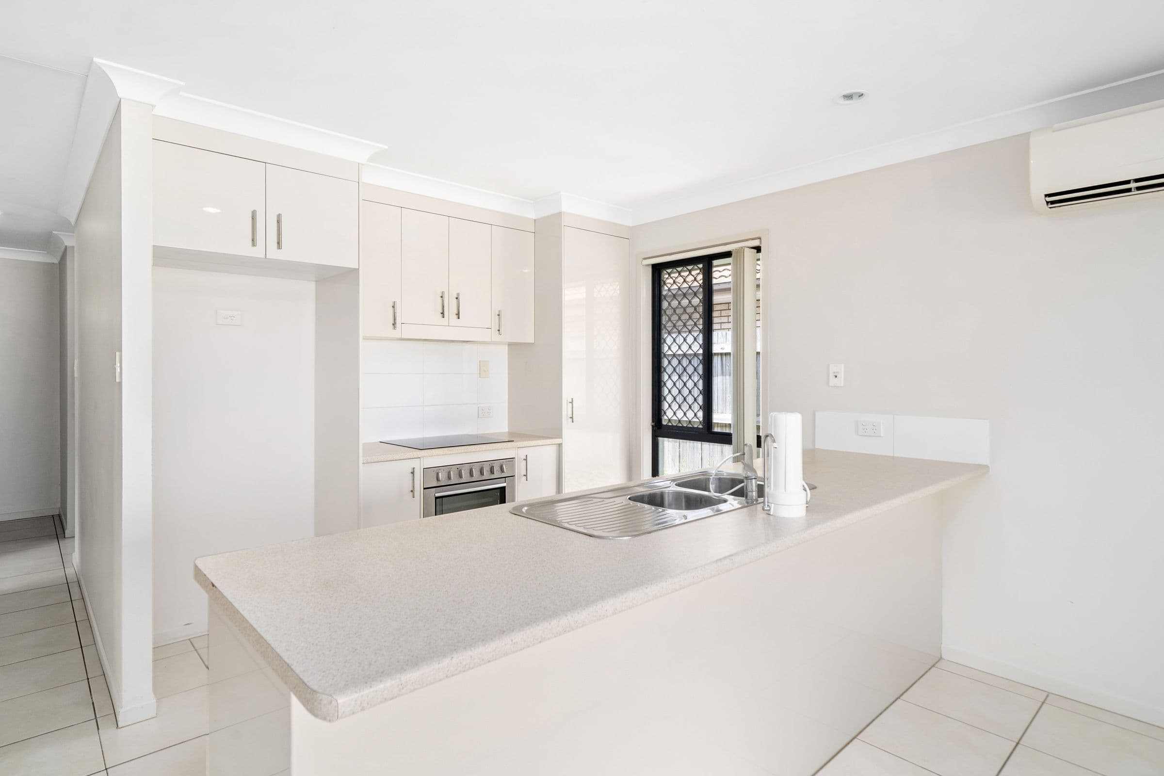 14 Severn Crescent, North Lakes QLD 4509, North Lakes - Thumbnail 2