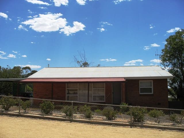 70 Drabsch Street, LOXTON SA 5333, Loxton - Thumbnail 2
