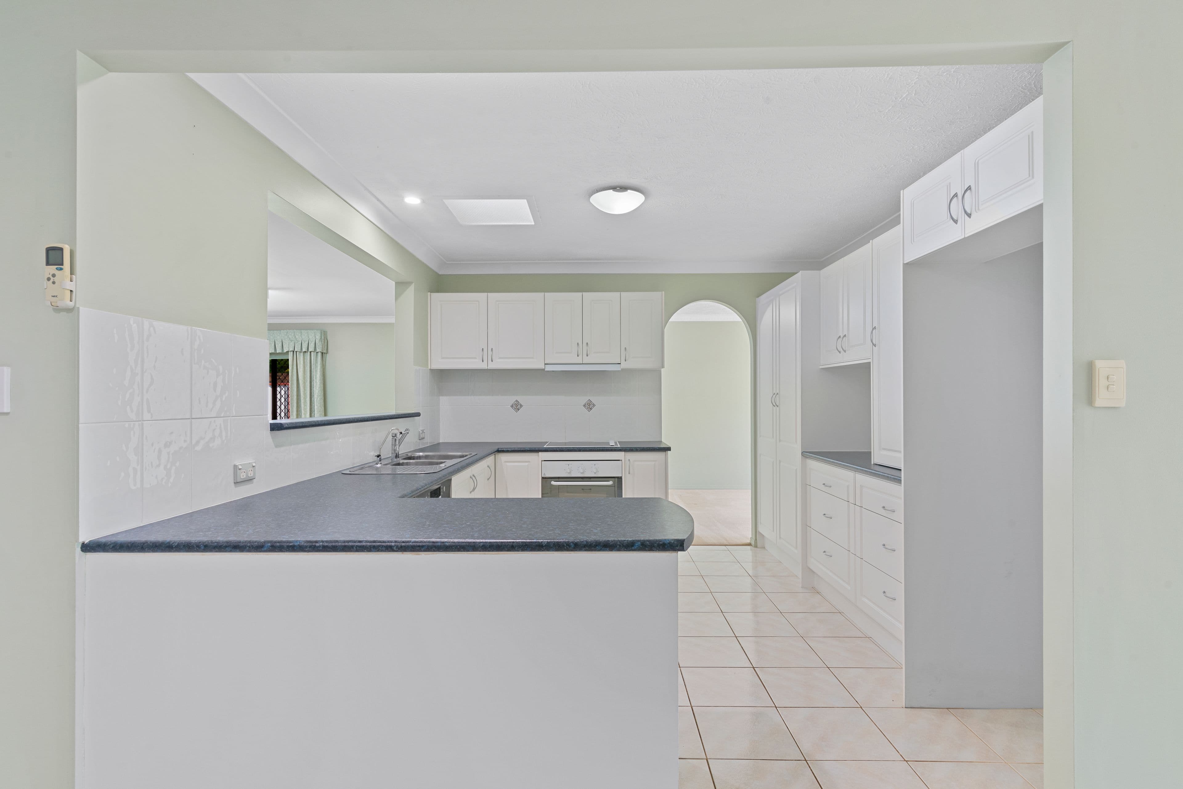 8 Foothill Street, Elanora QLD 4221, Elanora - Thumbnail 4