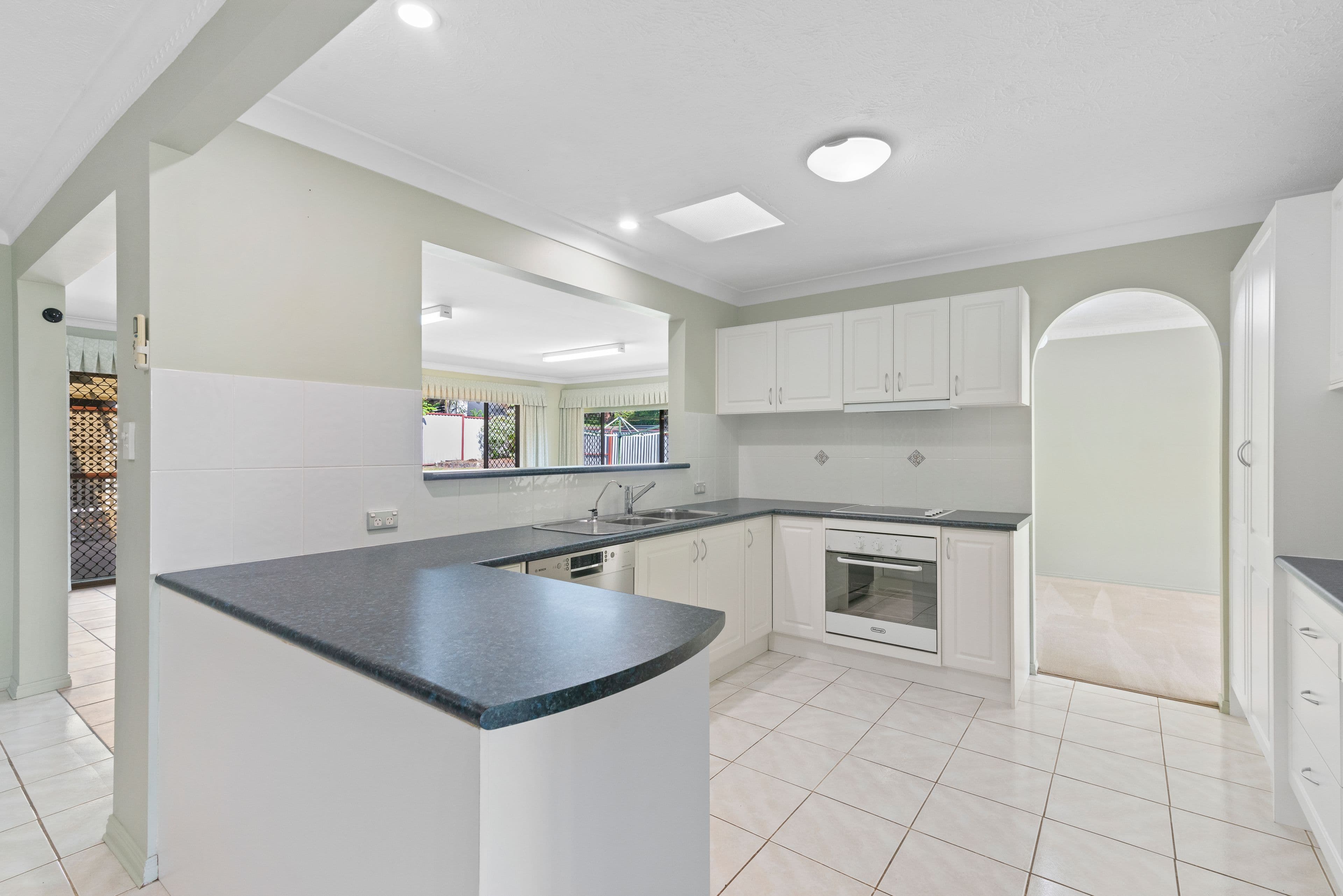 8 Foothill Street, Elanora QLD 4221, Elanora - Thumbnail 5