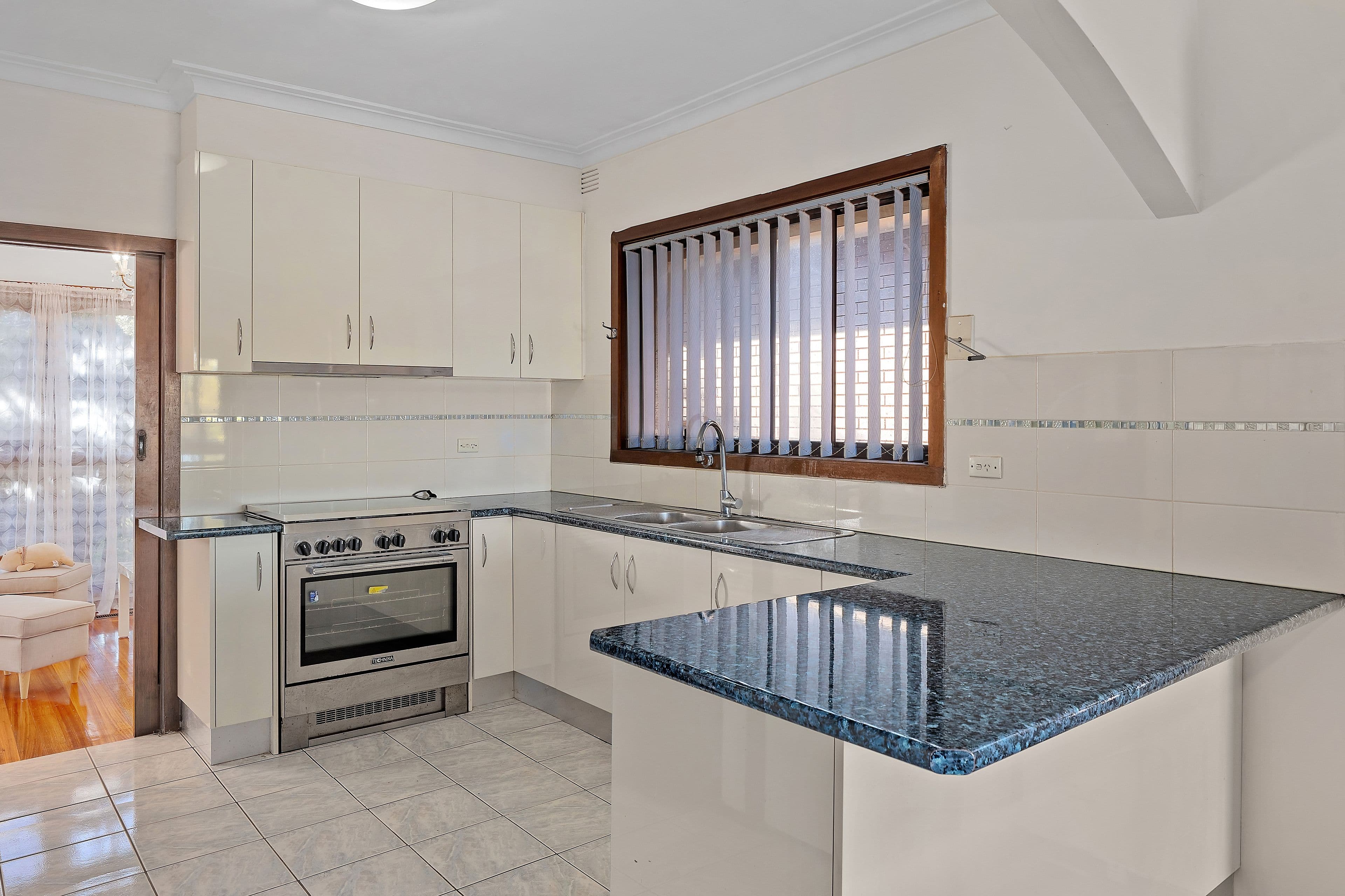 31 Bruce Street, Lalor VIC 3075, Lalor - Thumbnail 2