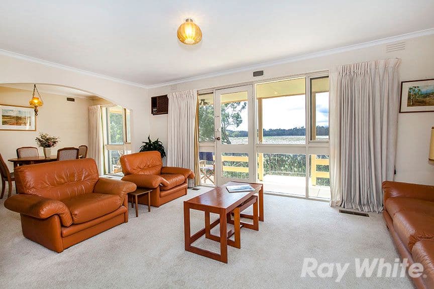 6 Knights Drive, Glen Waverley VIC 3150, Glen Waverley - Thumbnail 2