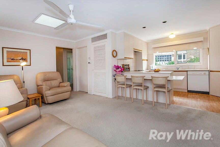 6 Knights Drive, Glen Waverley VIC 3150, Glen Waverley - Thumbnail 4