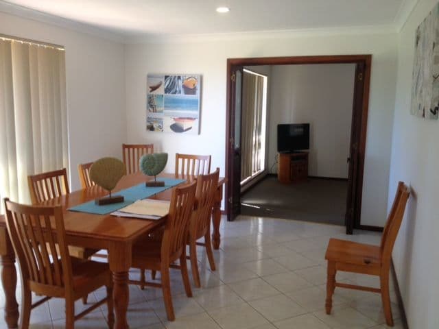8 Pinner Place, TARCOOLA BEACH WA 6530, Tarcoola Beach - Thumbnail 2