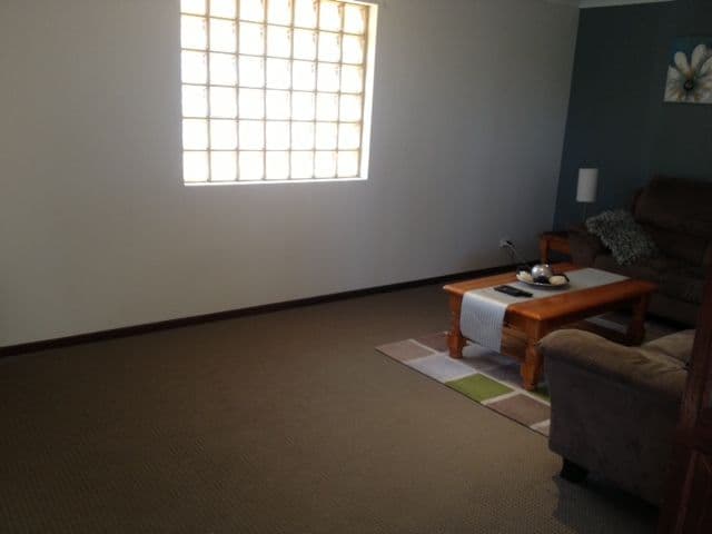 8 Pinner Place, TARCOOLA BEACH WA 6530, Tarcoola Beach - Thumbnail 3
