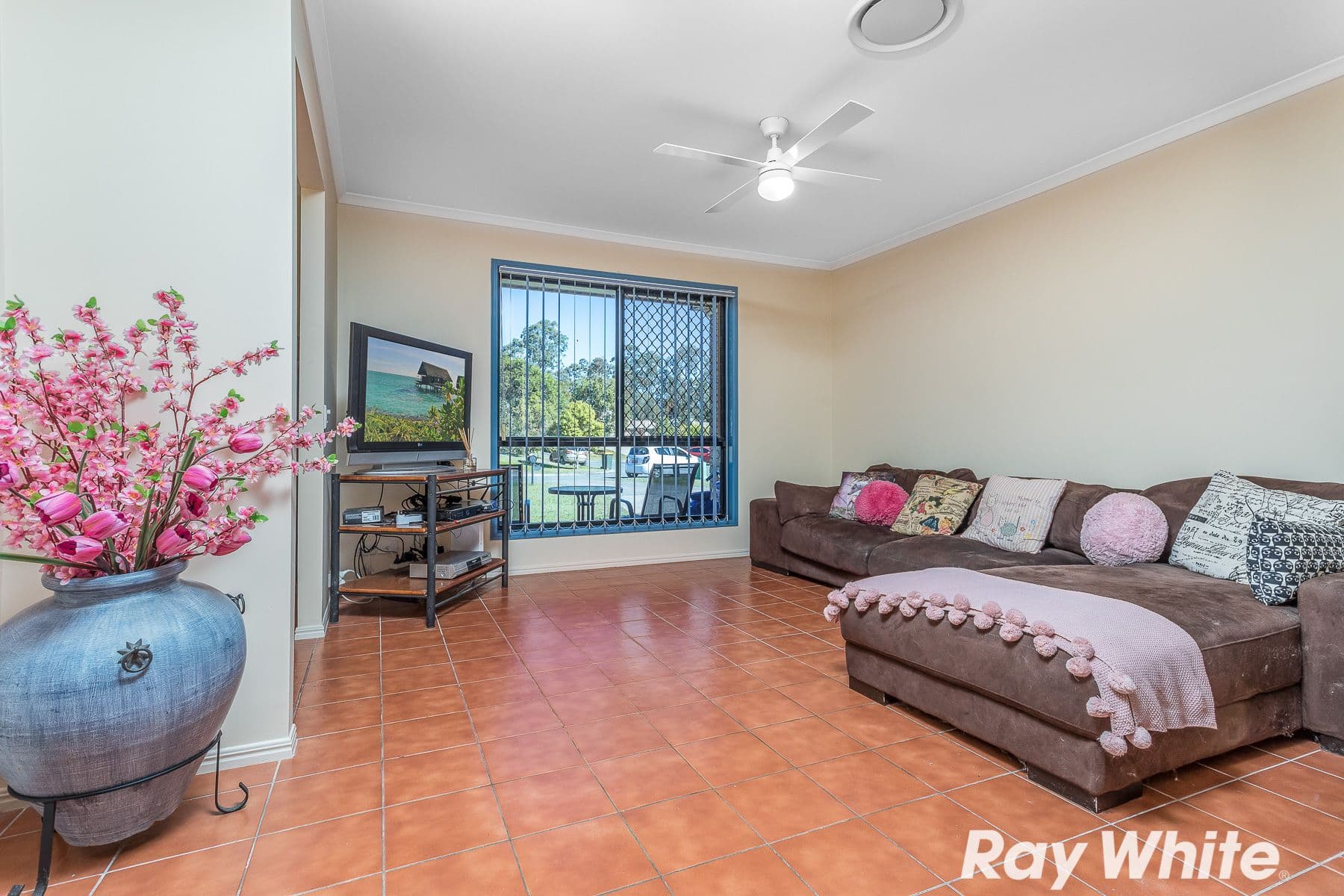 15 Blaxland Place, Narangba QLD 4504, Narangba - Thumbnail 7