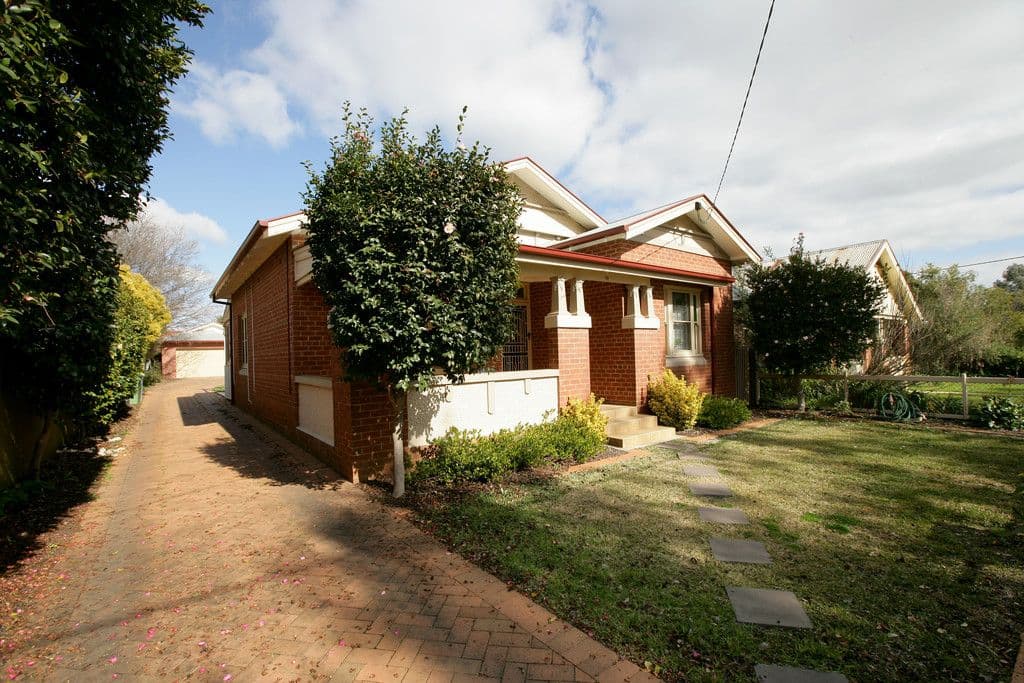 18 Lindsay Street, Turvey Park - Thumbnail 8