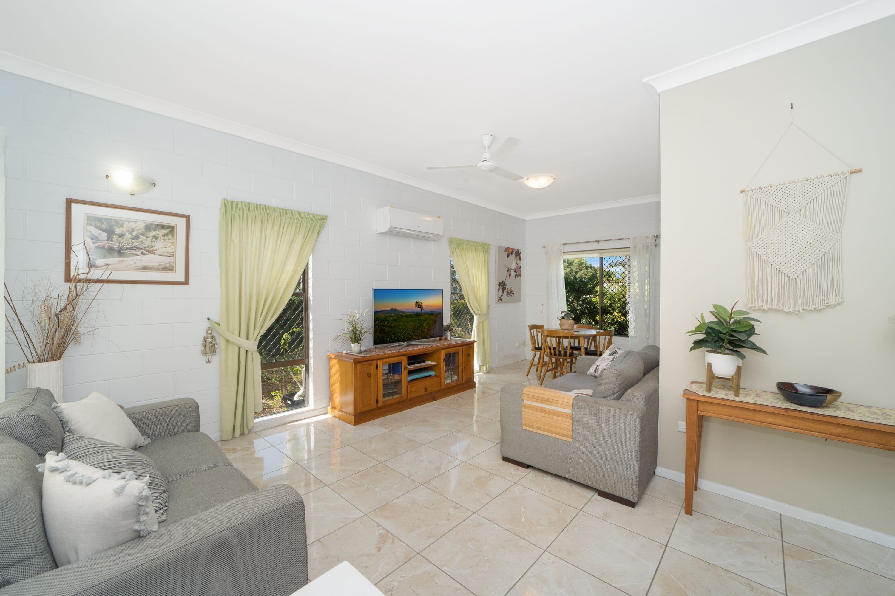 24 Whitsunday Drive, Kirwan QLD 4817, Kirwan - Thumbnail 3