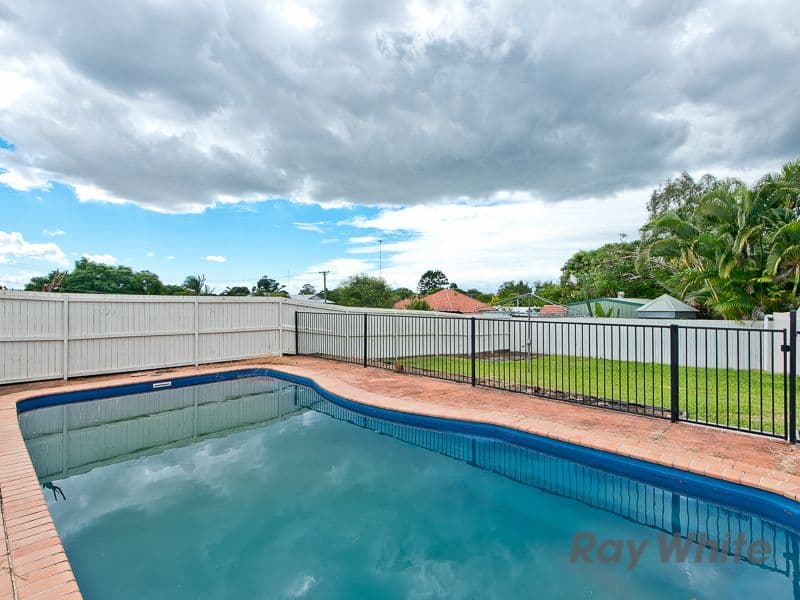 8 Hellen Street, Bald Hills QLD 4036, Bald Hills - Thumbnail 3
