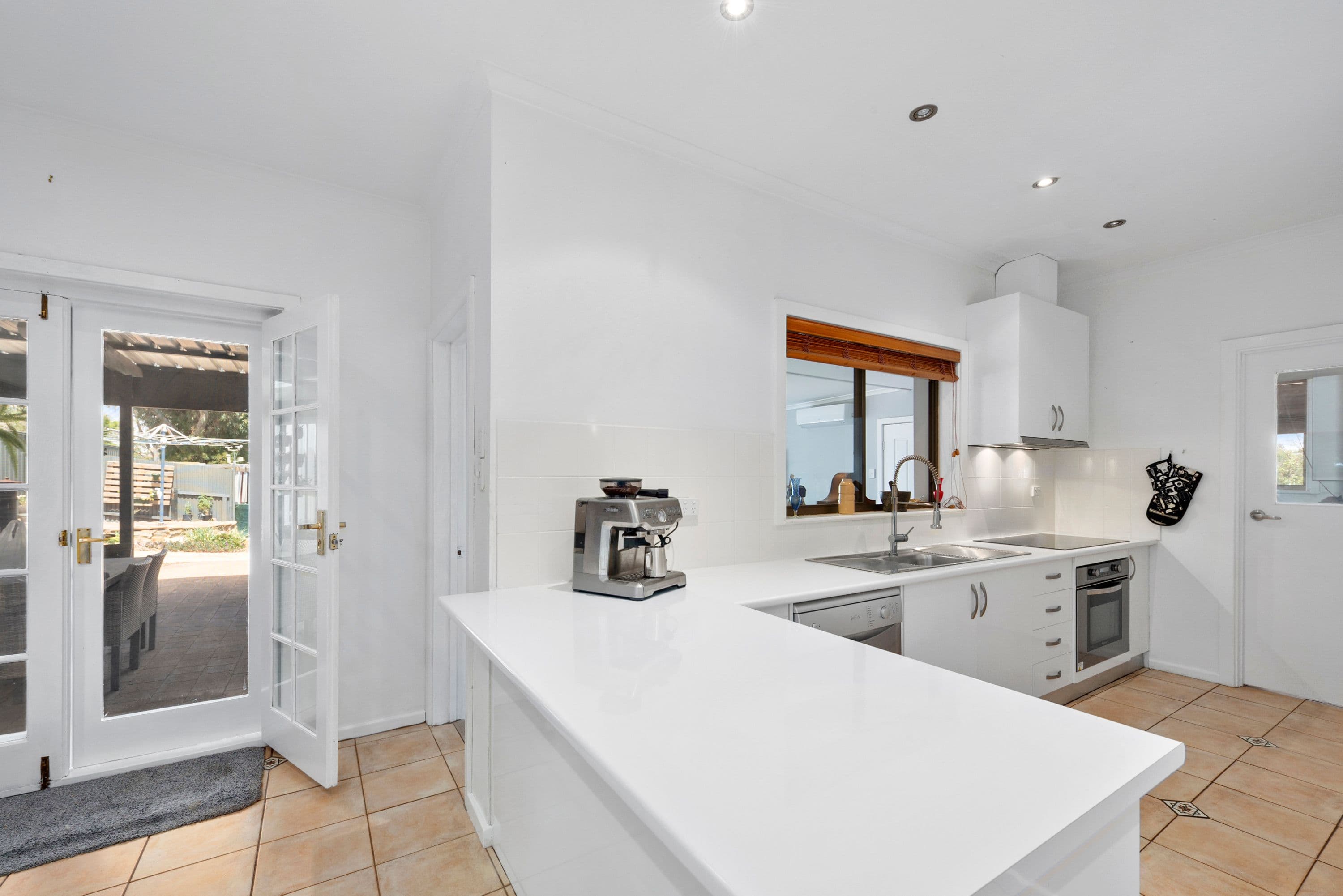 14 Houghton Street, Clare SA 5453, Clare - Thumbnail 7