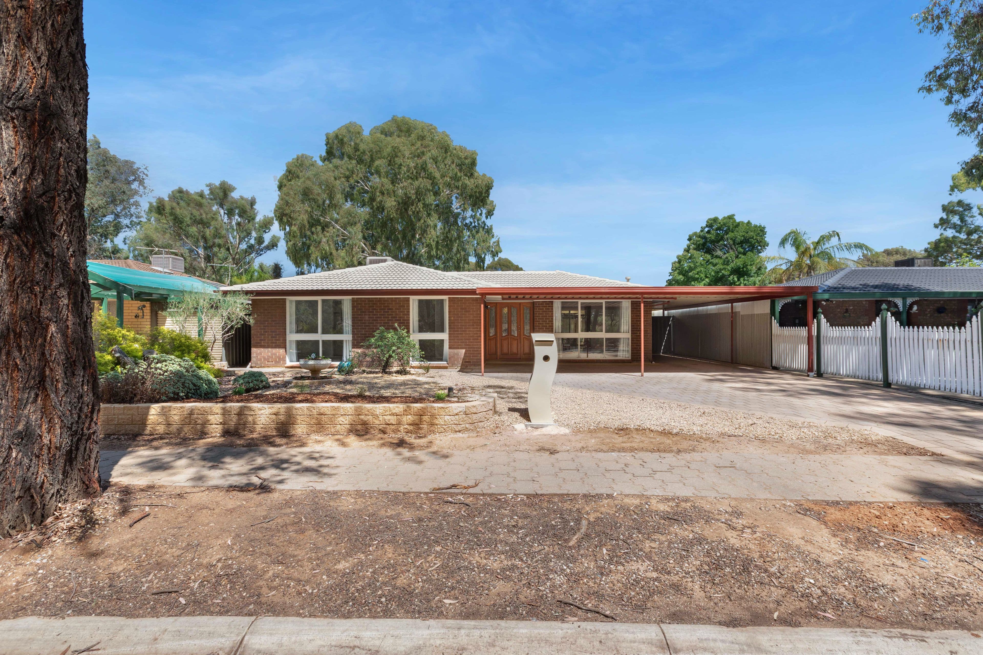 10 Swinstead Crescent, Salisbury North SA 5108, Salisbury North - Image 1