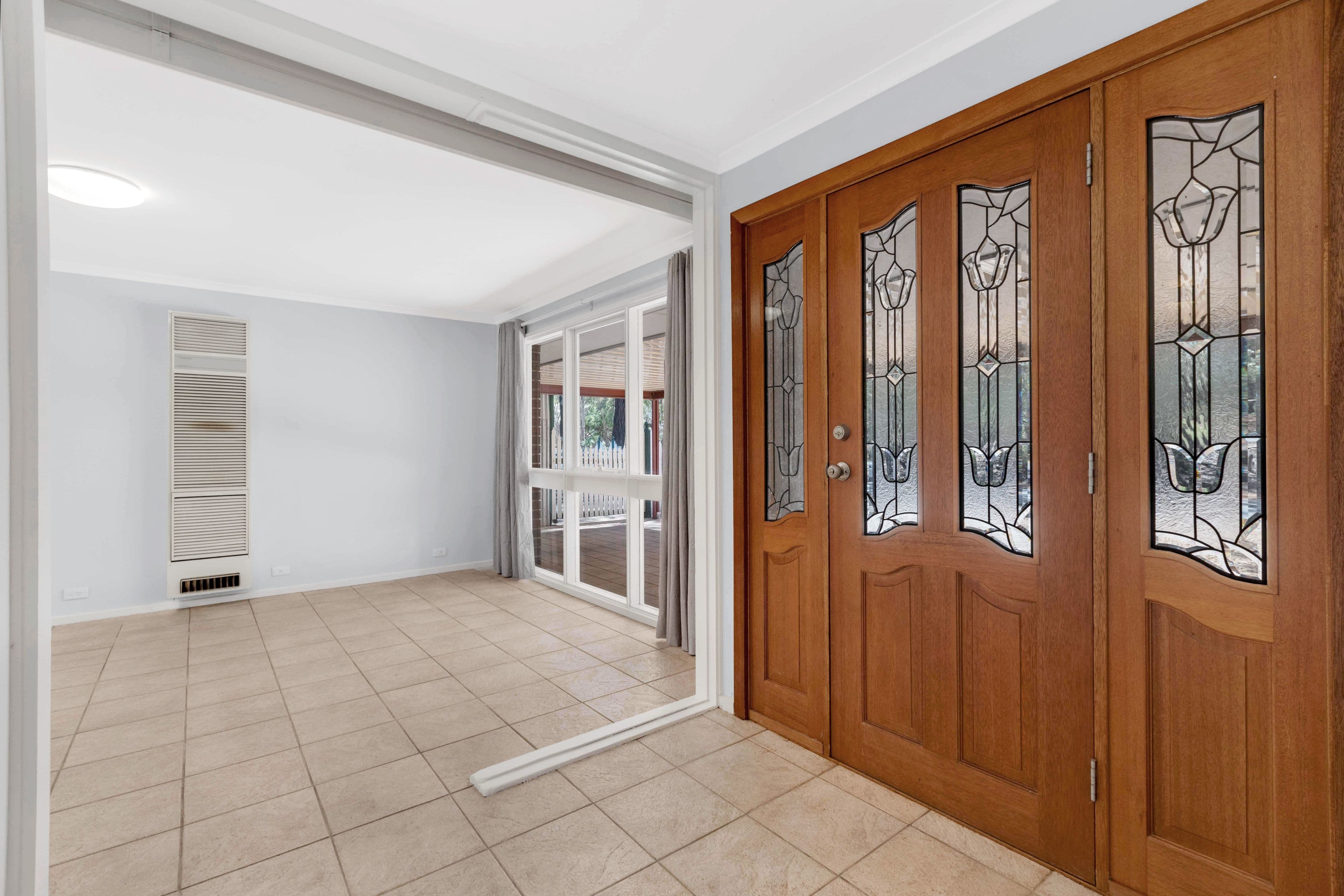 10 Swinstead Crescent, Salisbury North SA 5108, Salisbury North - Thumbnail 2