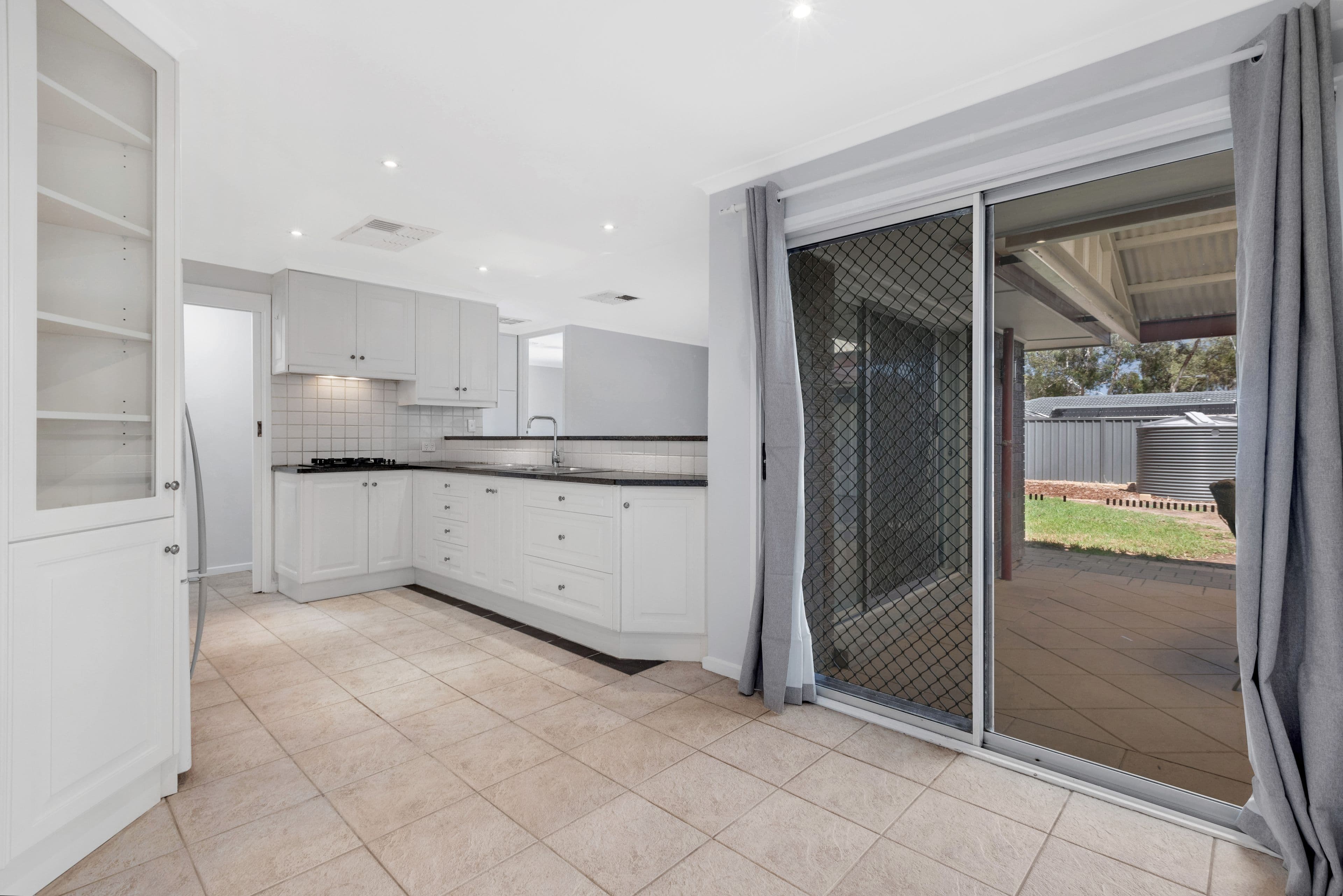 10 Swinstead Crescent, Salisbury North SA 5108, Salisbury North - Thumbnail 4