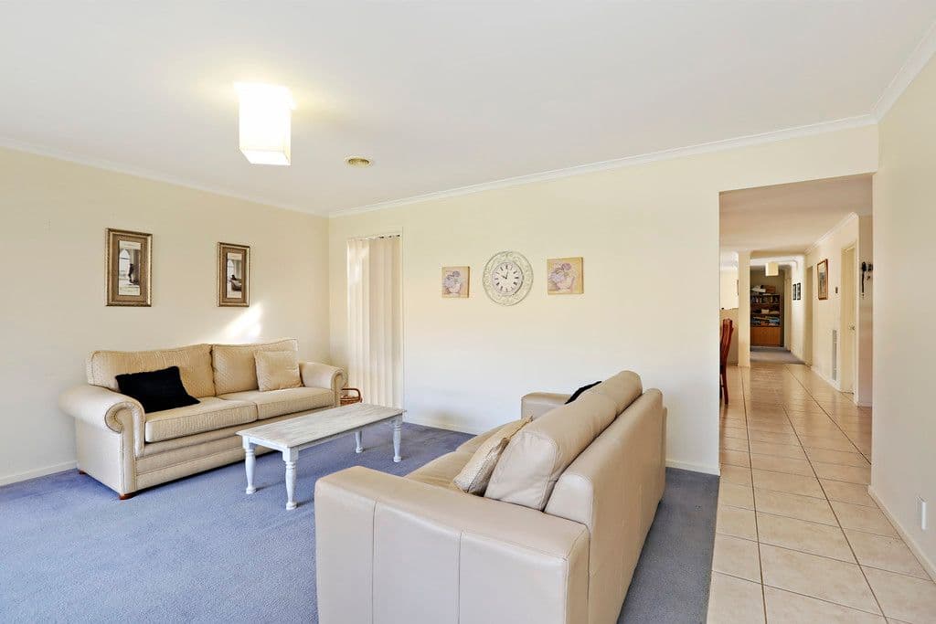 21 Cedarville Close, Highton VIC 3216, Highton - Thumbnail 3