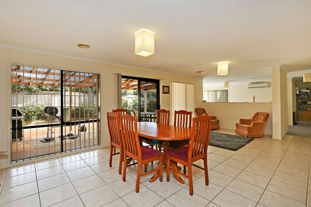 21 Cedarville Close, Highton VIC 3216, Highton - Thumbnail 4