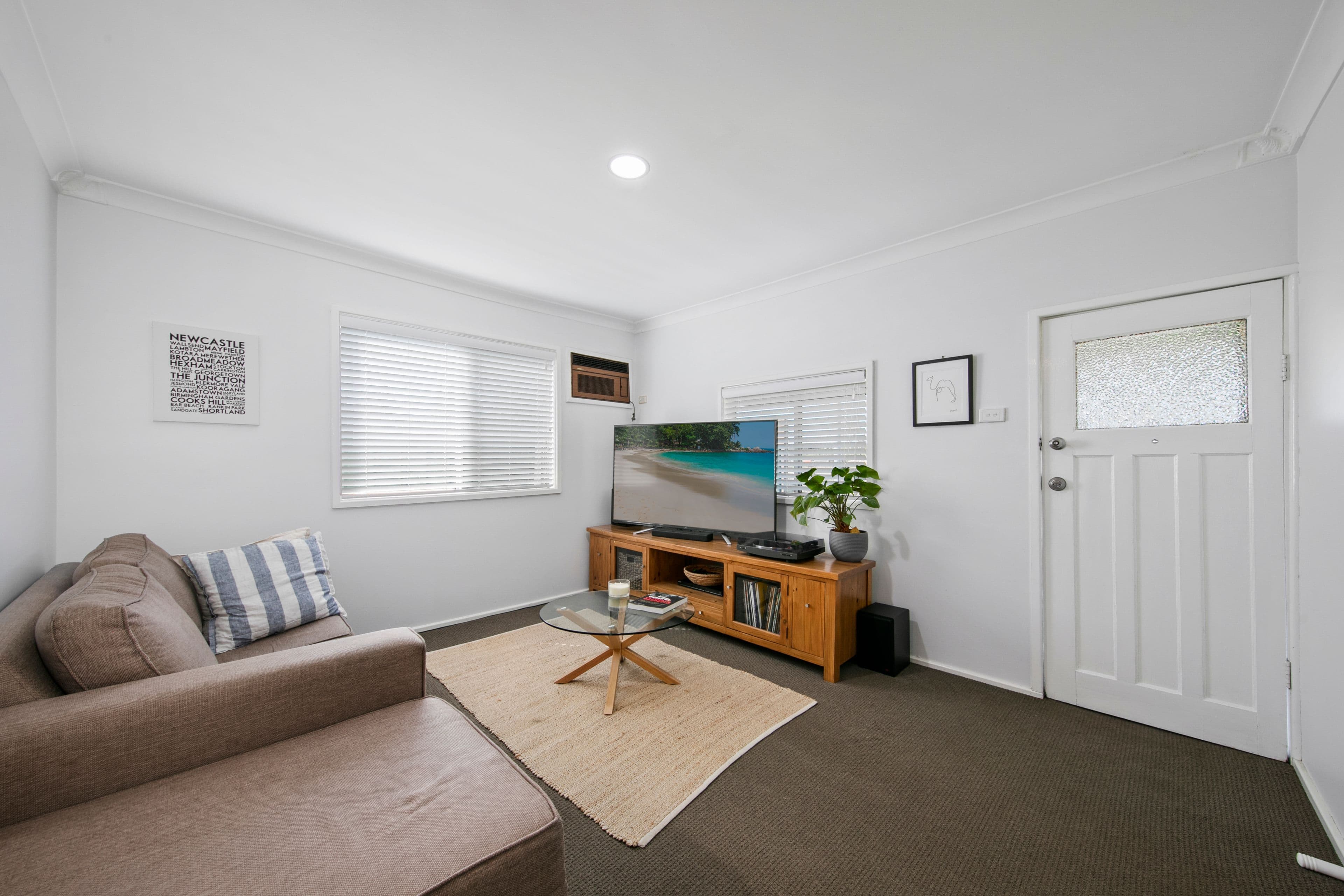 2 McNaughton Avenue, Wallsend NSW 2287, Wallsend - Thumbnail 4