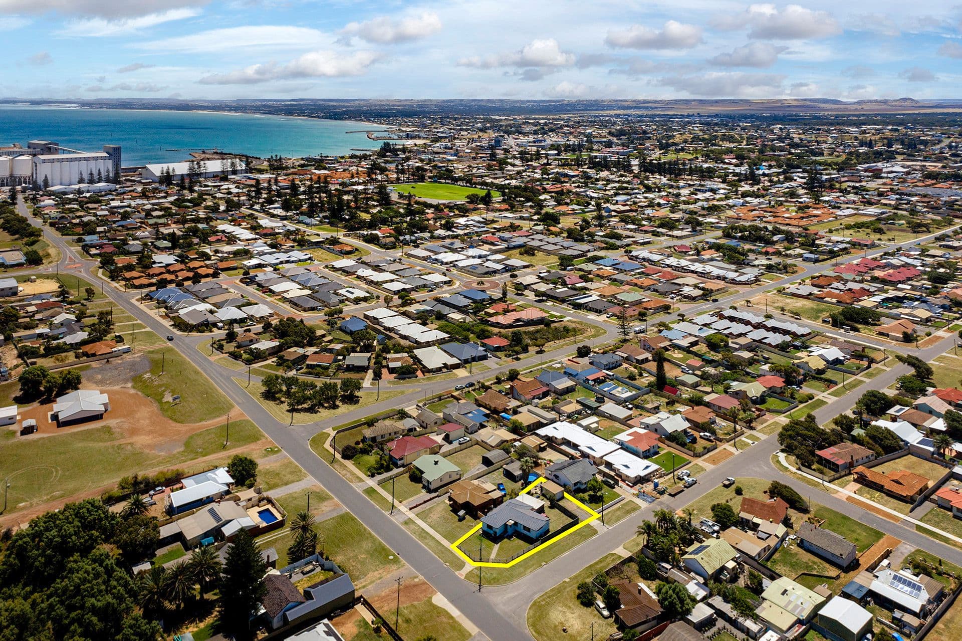1 Whitfield Street, Beachlands WA 6530, Beachlands - Thumbnail 2