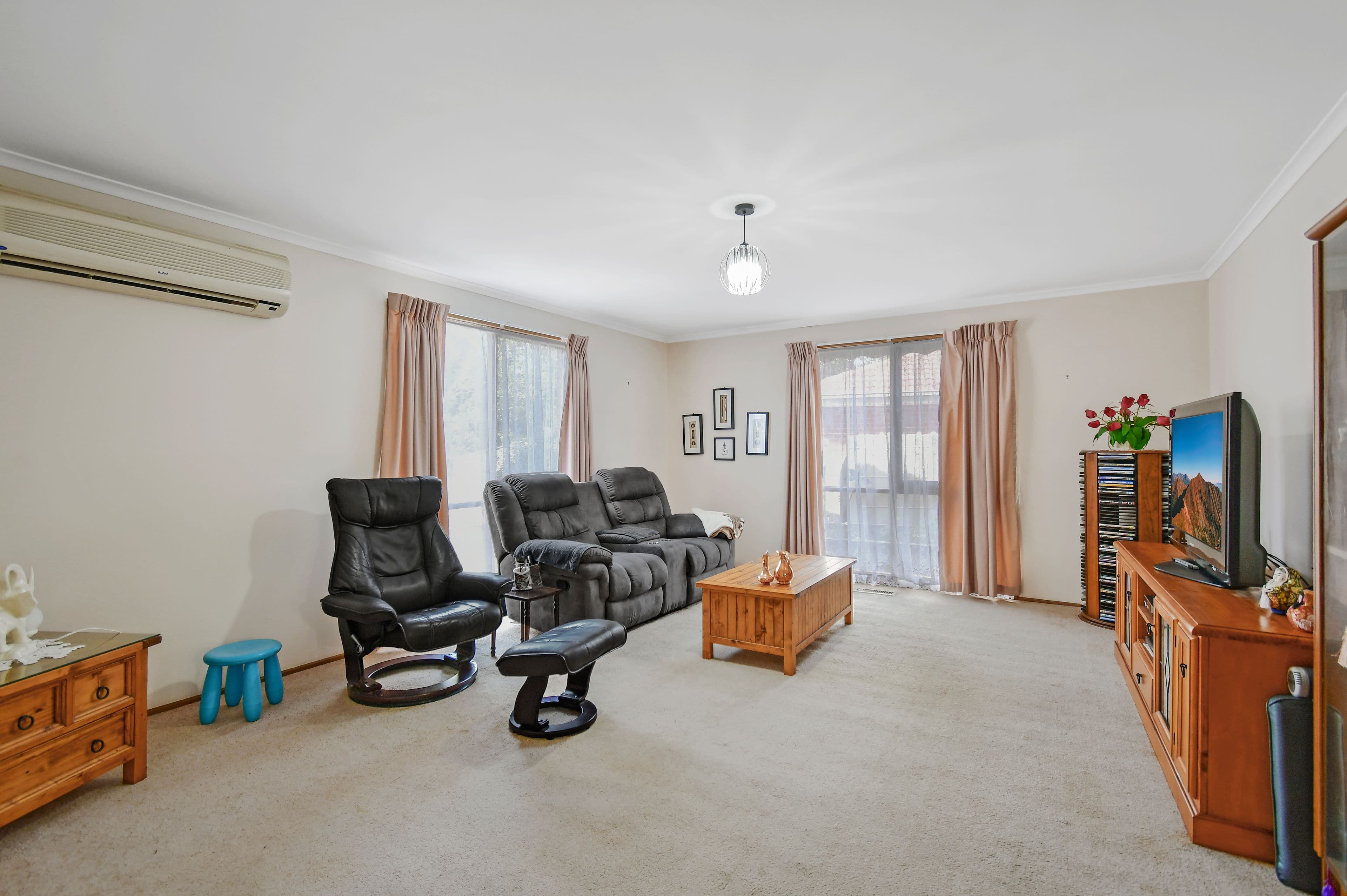 102 Eagle Drive, Pakenham VIC 3810, Pakenham - Thumbnail 2